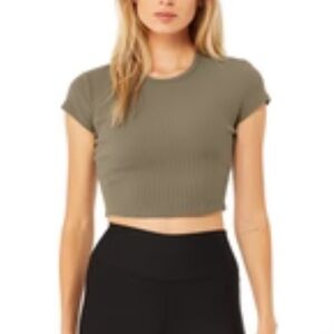 Alo Yoga- Ribbed Short Sleeve - Olive Branch XS